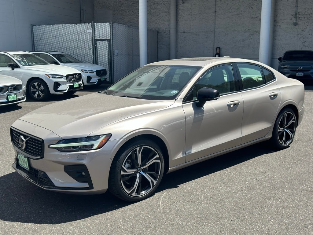 2024 Volvo S60 Sedan 