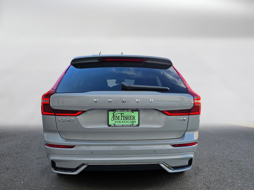 2026 Volvo XC60 Plus