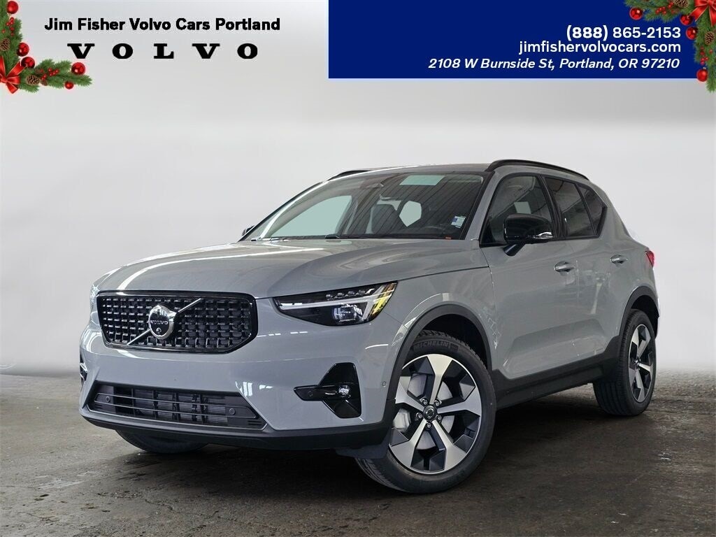 2026 Volvo XC40 Plus's photo