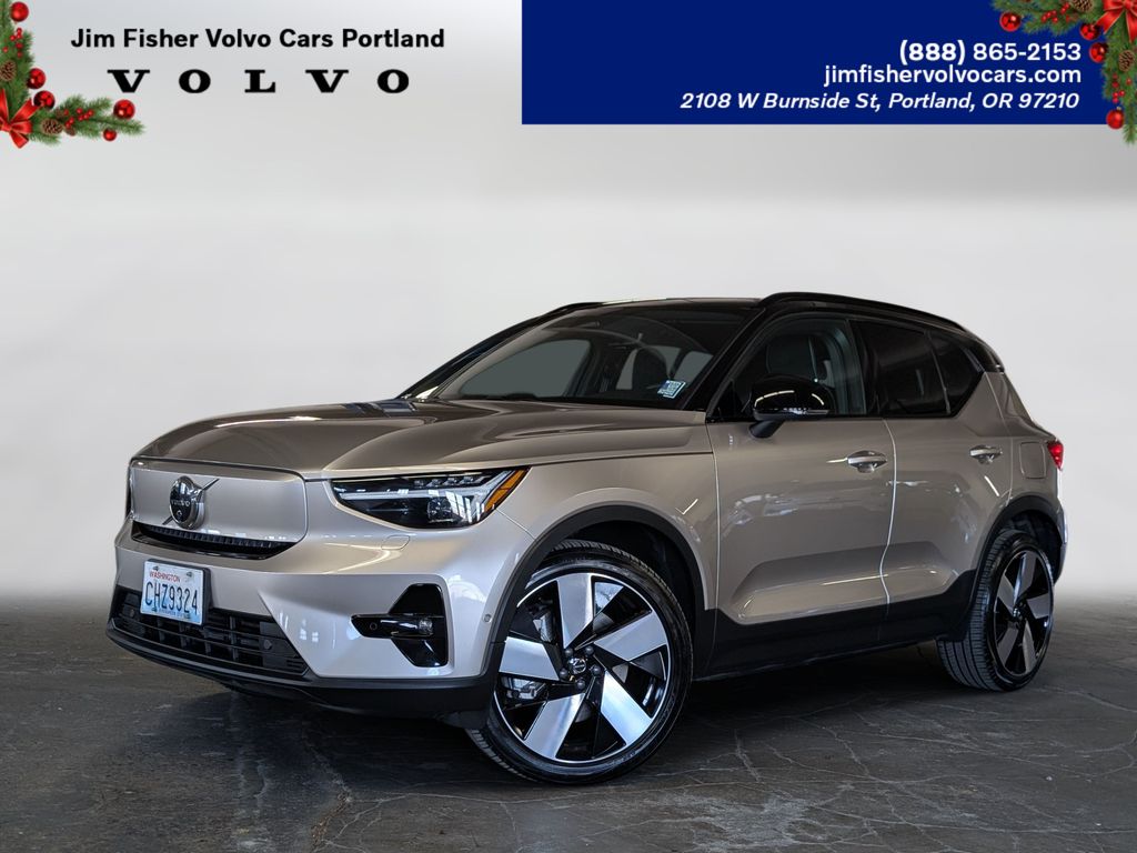 2023 Volvo XC40 Ultimate