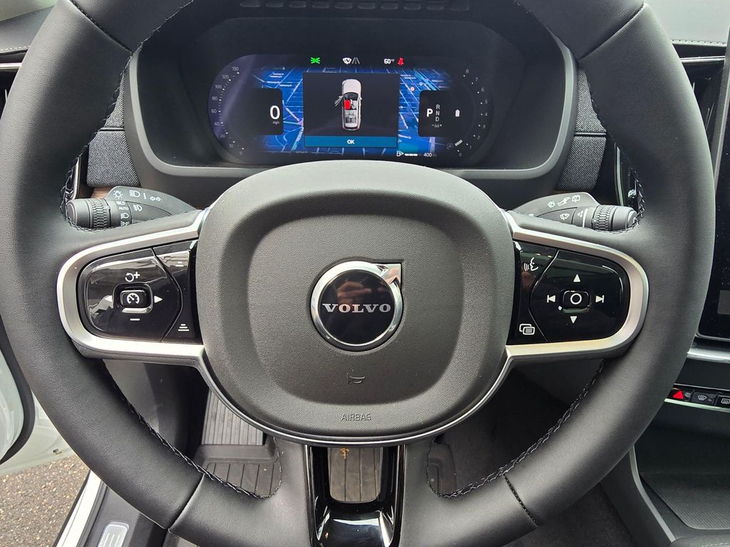 2025 Volvo XC90 Plus - Photo 26