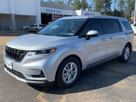 2022 Kia Carnival LXS Passenger Van