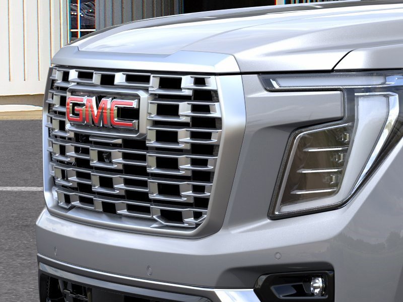 2026 GMC Yukon XL Denali - Photo 13
