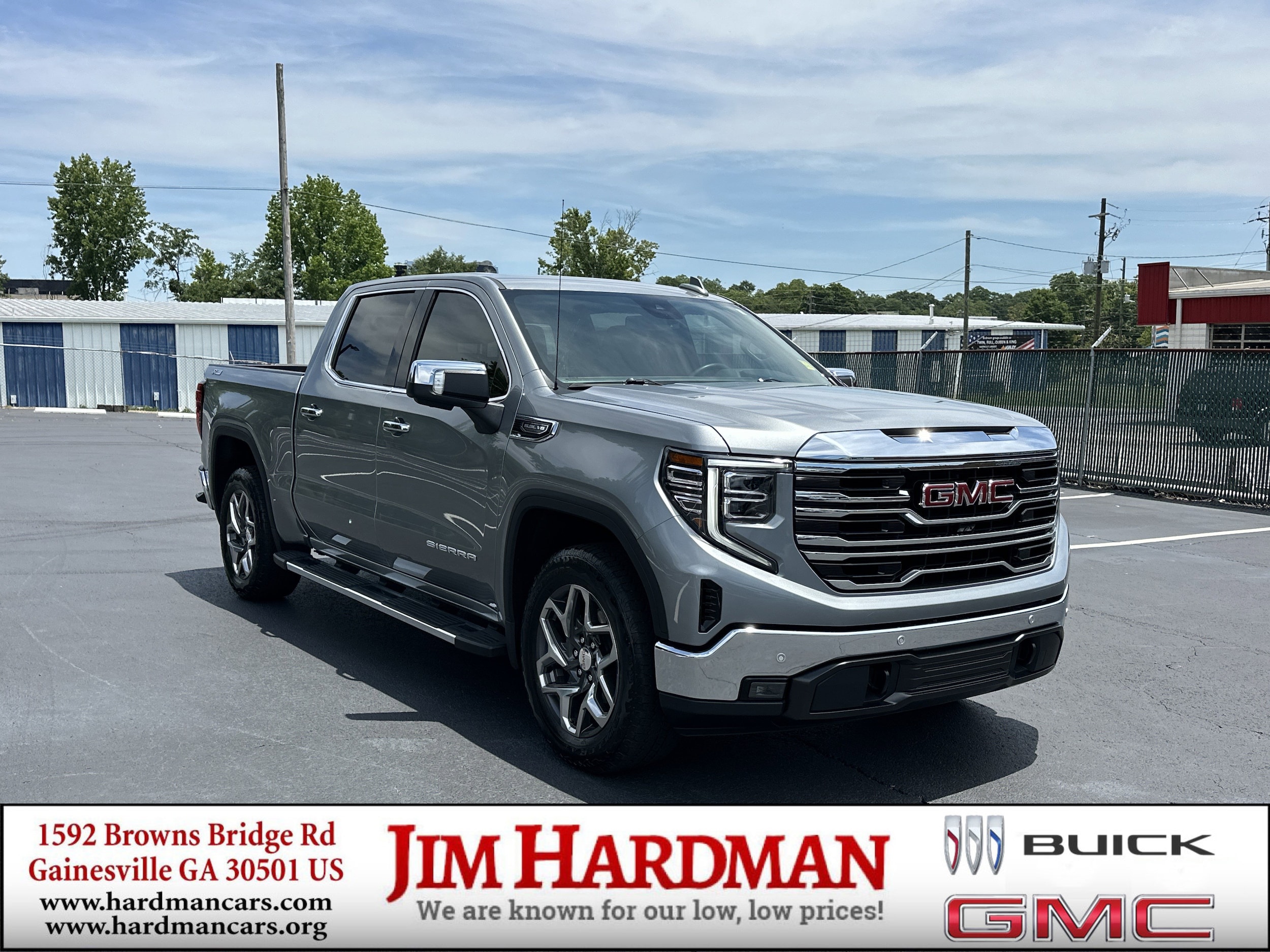 2023 GMC Sierra 4WD Crew Cab Short Box SLT's photo