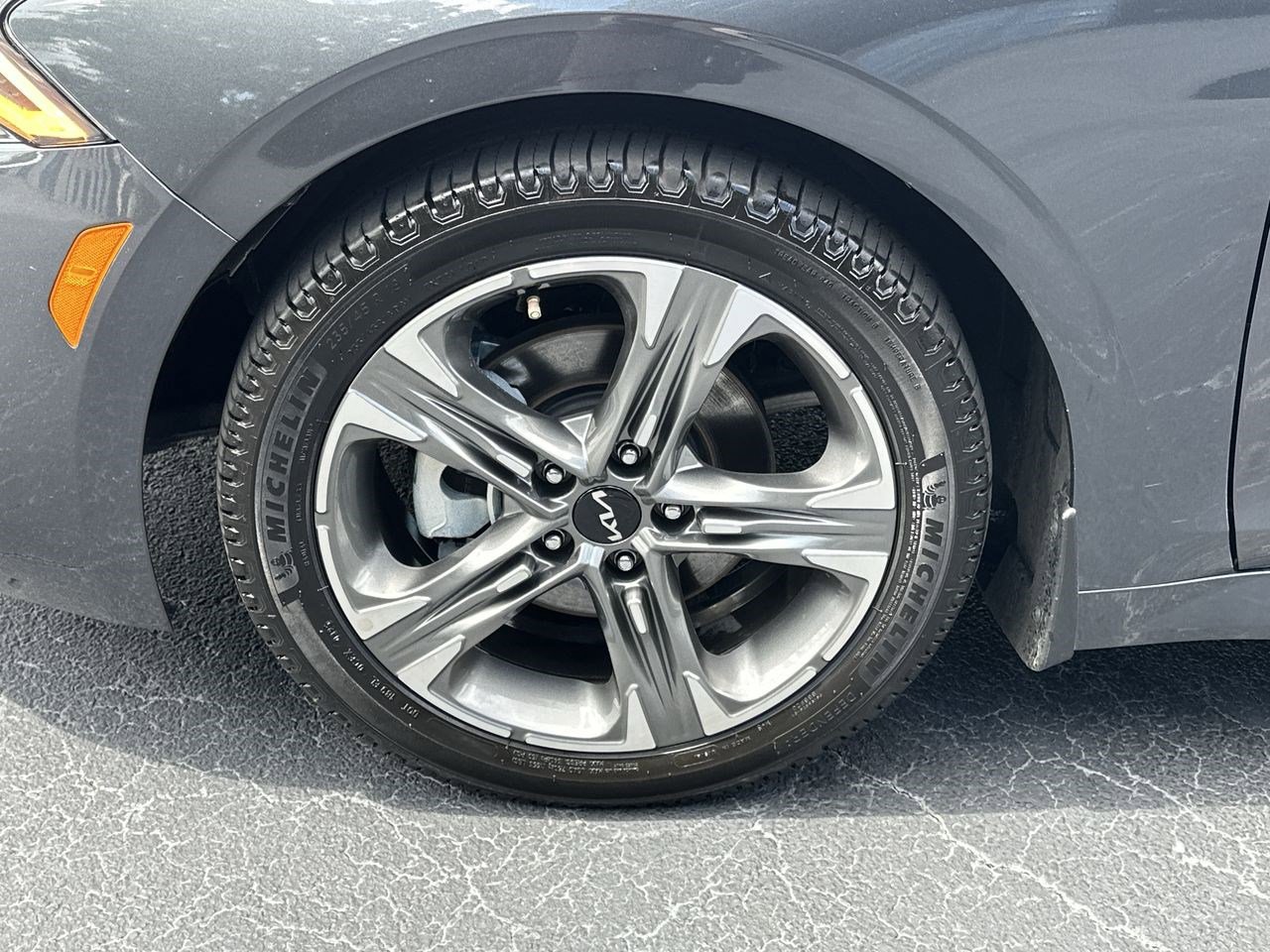 2024 Kia K5 EX - Photo 34