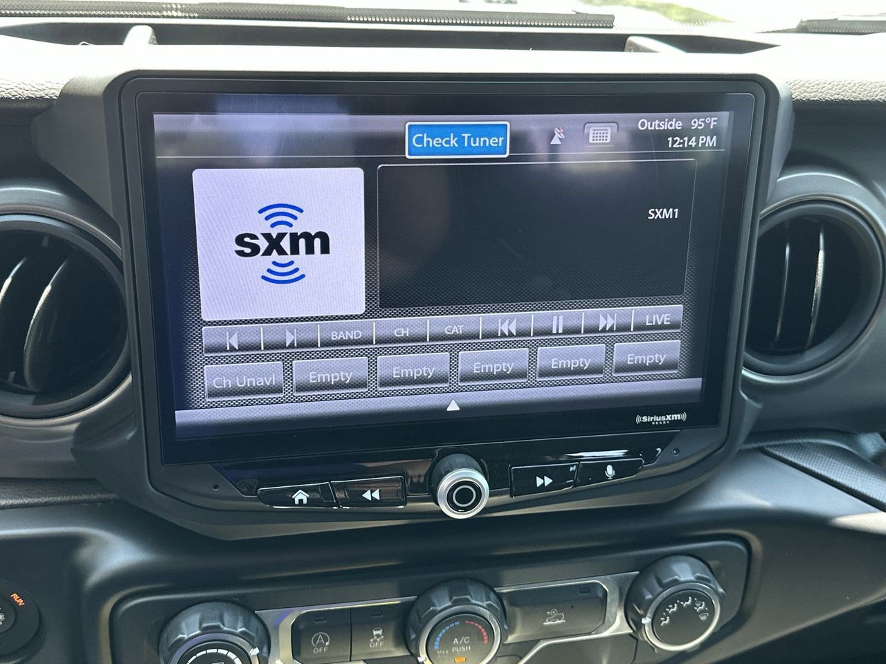 2021 Jeep Wrangler Unlimited Sport - Photo 13