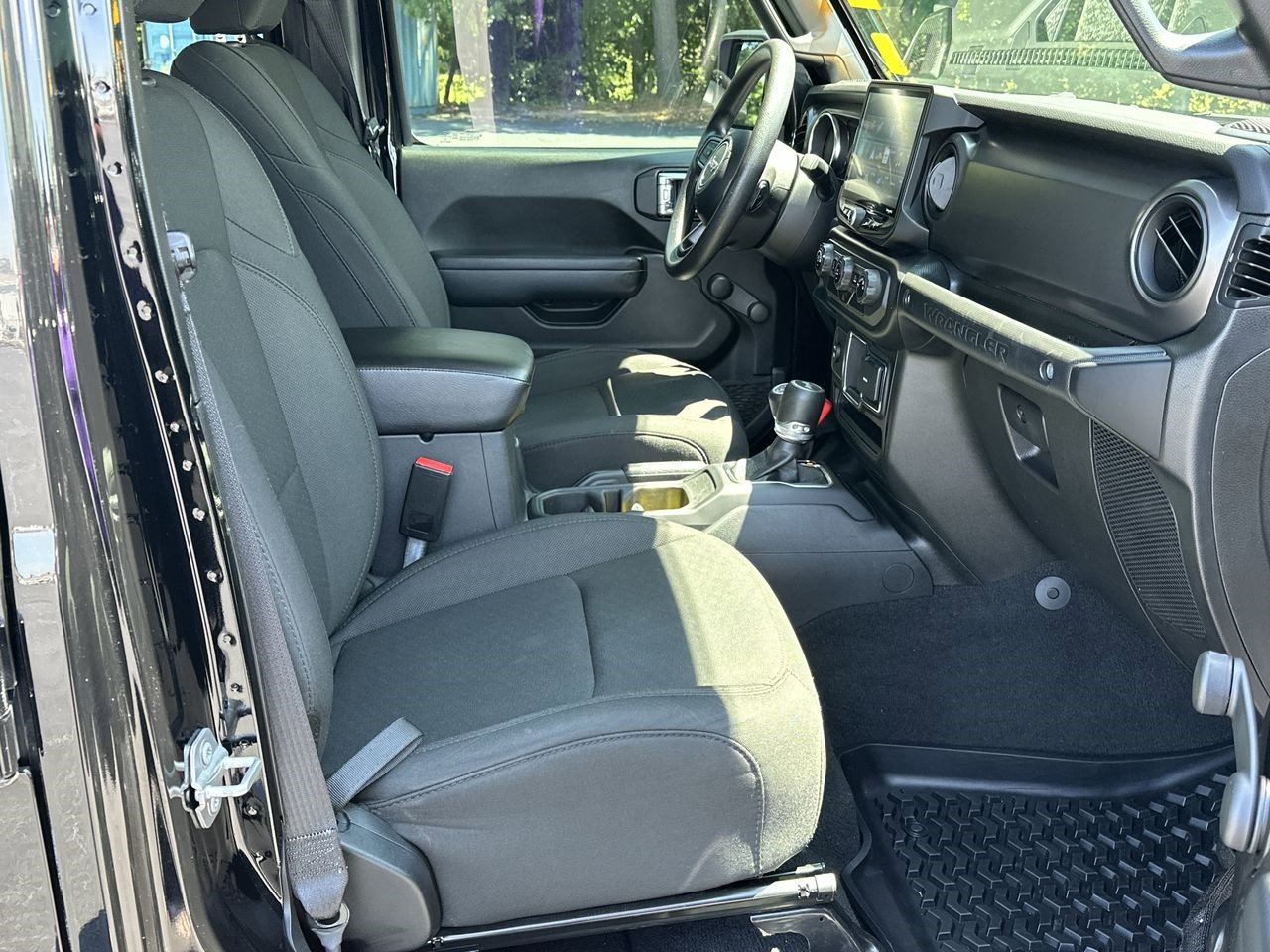 2021 Jeep Wrangler Unlimited Sport - Photo 29