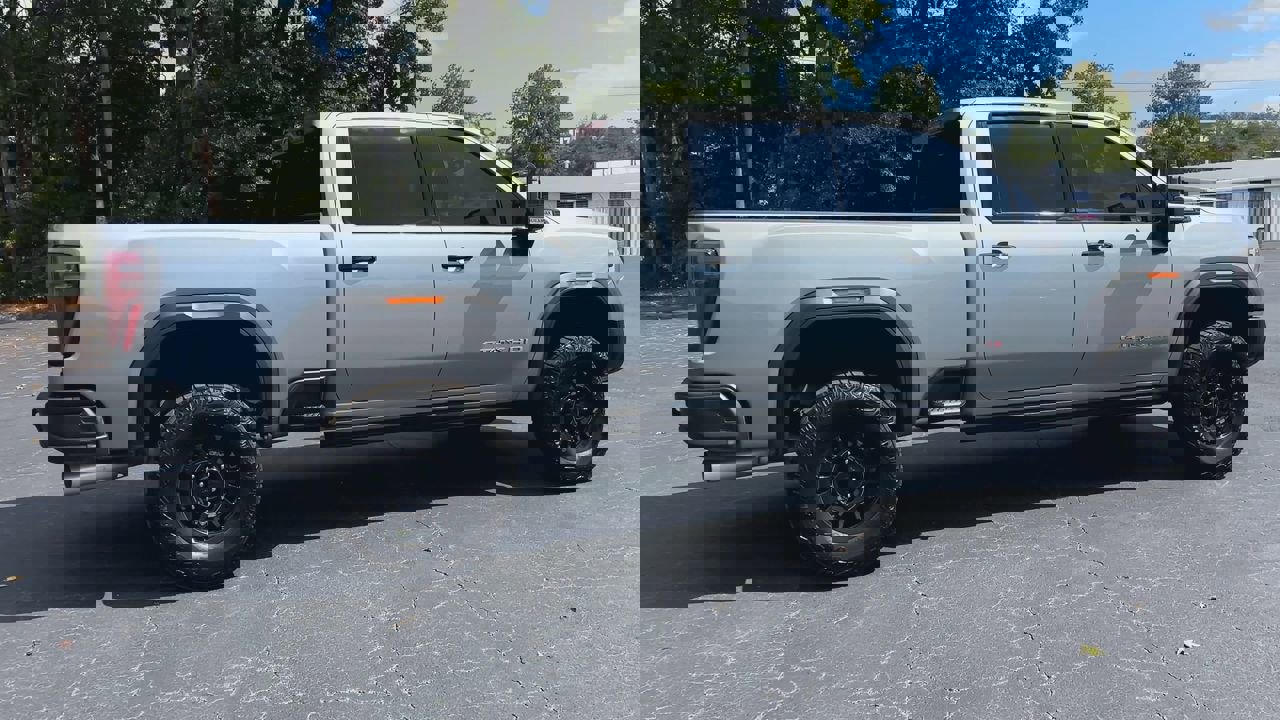 2024 Gmc Sierra 2500 HD AT4X photo 2