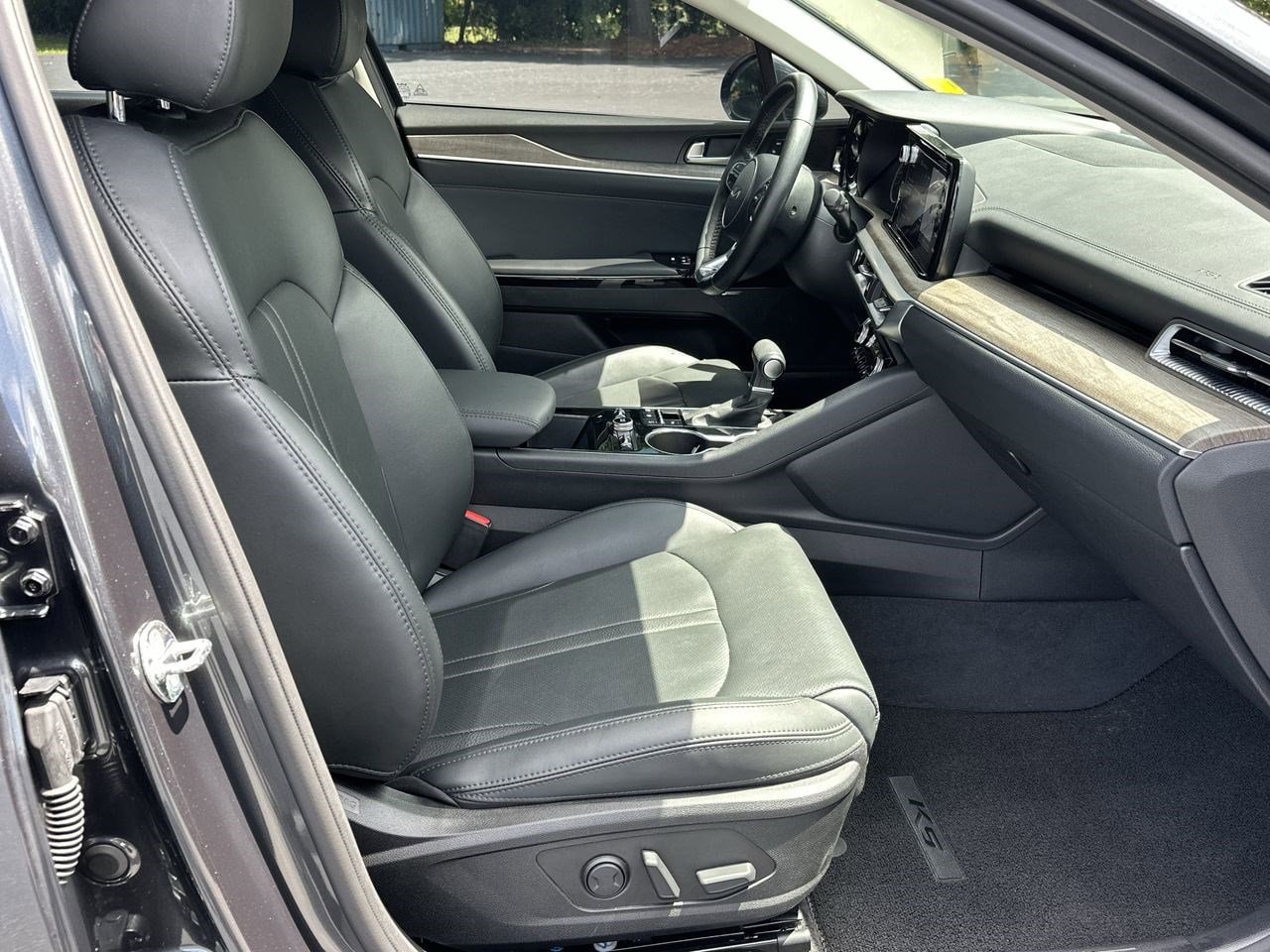 2024 Kia K5 EX - Photo 29