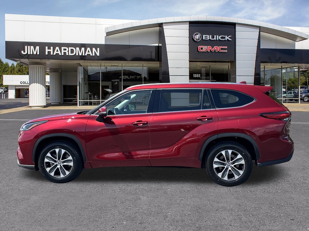 Used 2021 Toyota Highlander XLE SUV