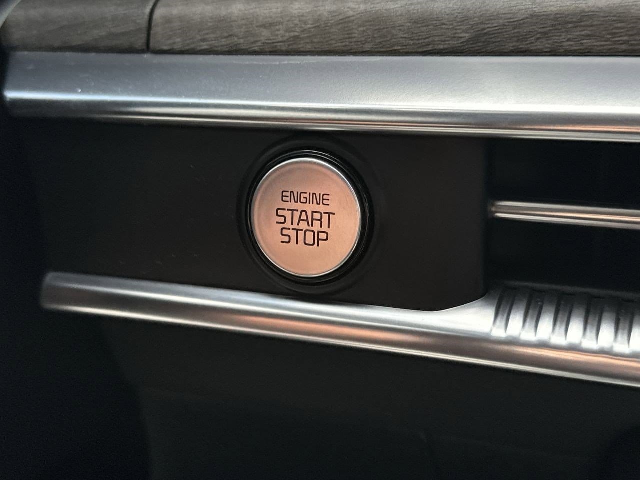 2024 Kia K5 EX - Photo 17