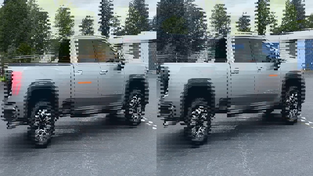 2024 Gmc Sierra HD Denali photo 2