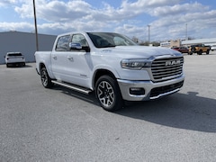 New 2025 Ram 1500 LARAMIE CREW CAB 4X4 5'7 BOX Pickup for sale in Harrisburg, IL