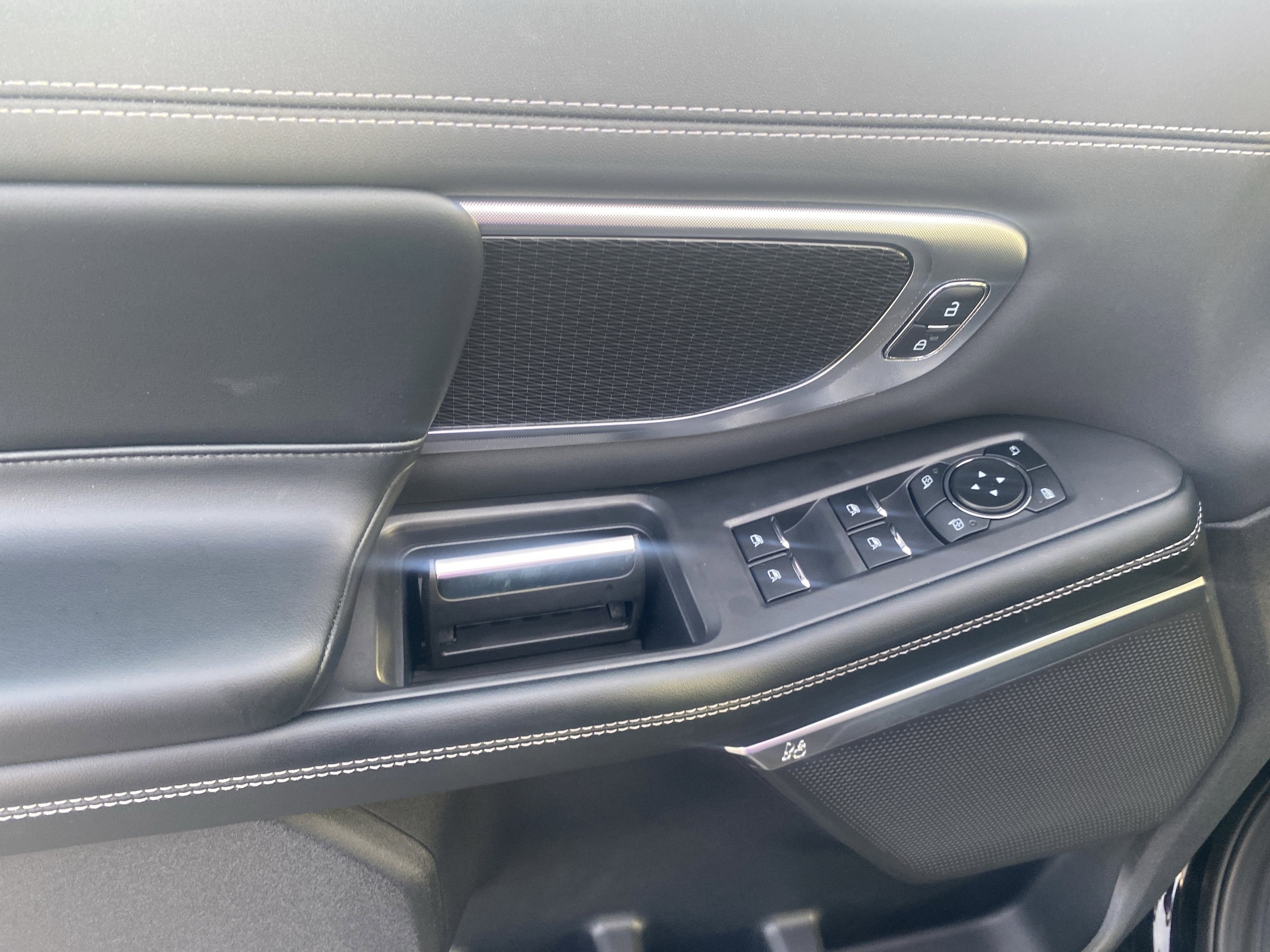 2025 Ford Expedition Platinum - Photo 9