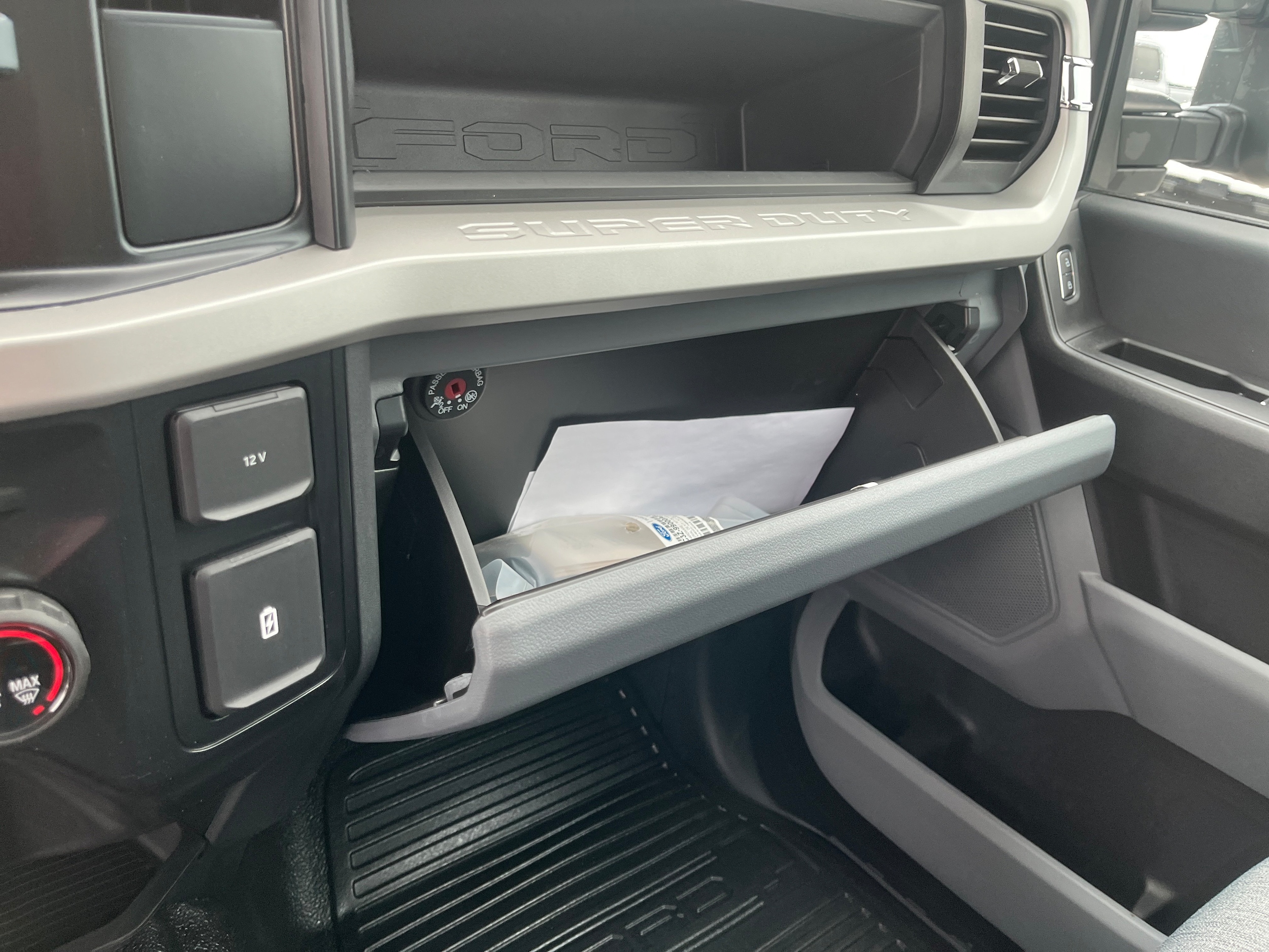 2026 Ford F-450 Super Duty XL - Photo 17