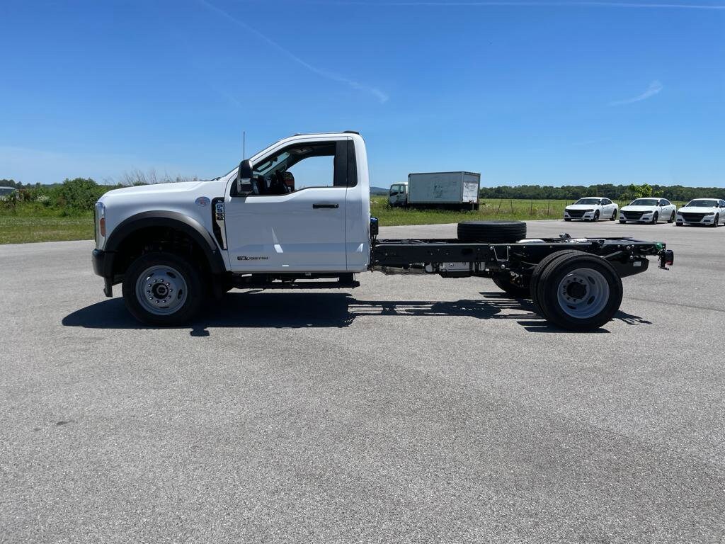 2024 Ford F-550 XL photo 4