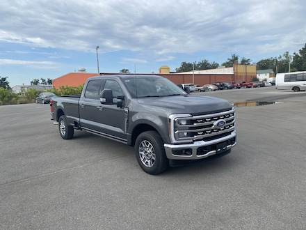 2026 Ford Super Duty F-350 SRW LARIAT