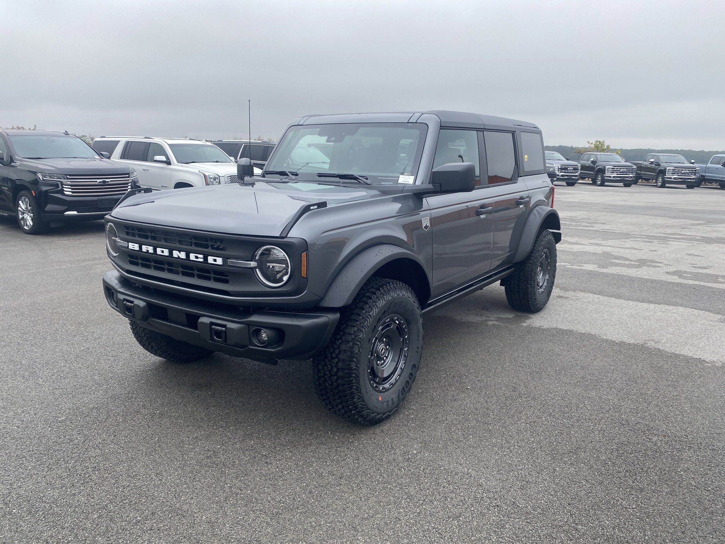 2025 Ford Bronco Big Bend photo 2