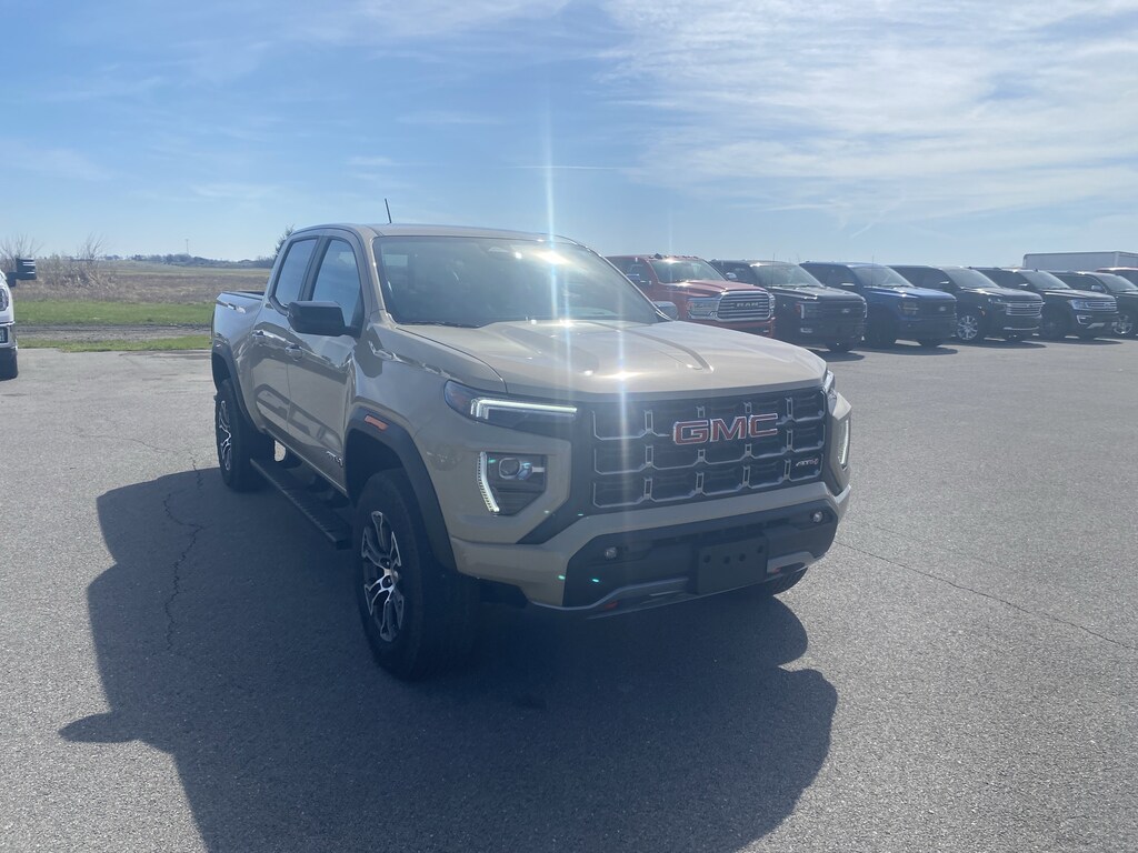 Used 2024 GMC Canyon 4WD AT4 4WD Crew Cab AT4