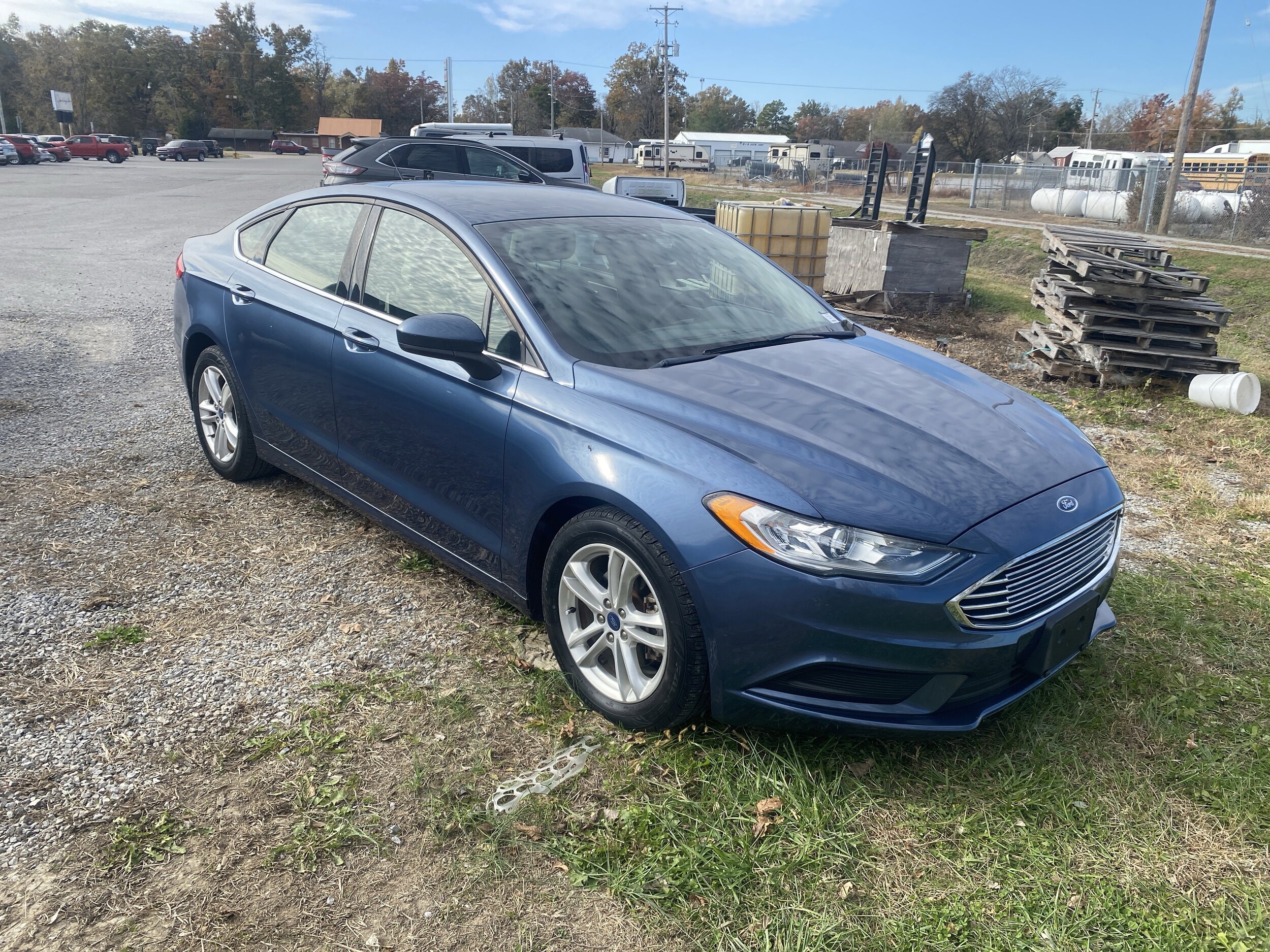 2018 Ford Fusion S's photo