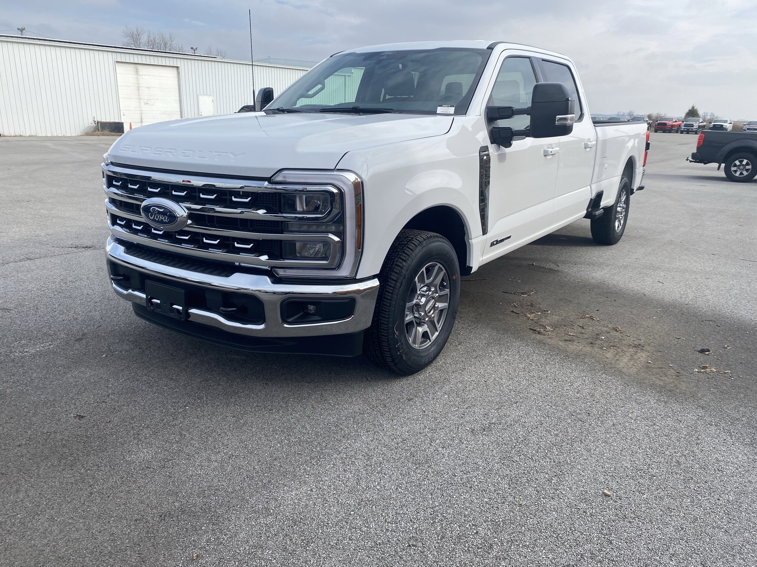 2026 Ford F-250 Lariat photo 3