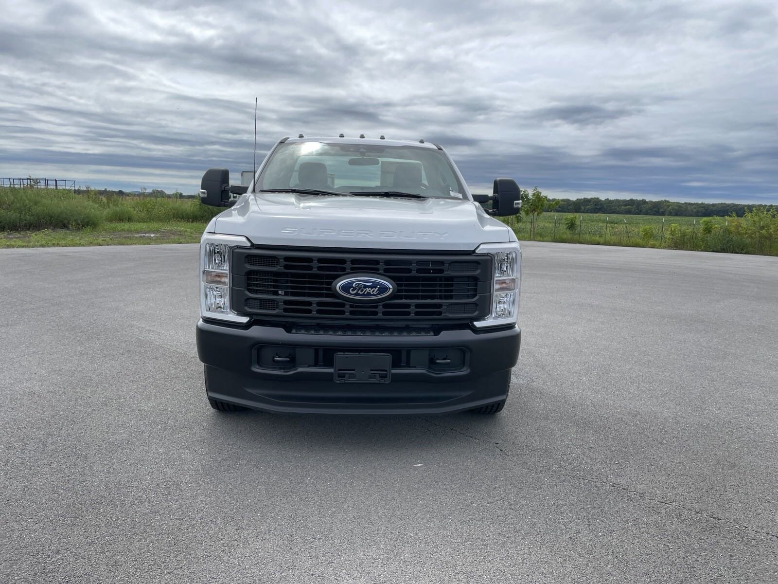 2024 Ford F-350 XL photo 2