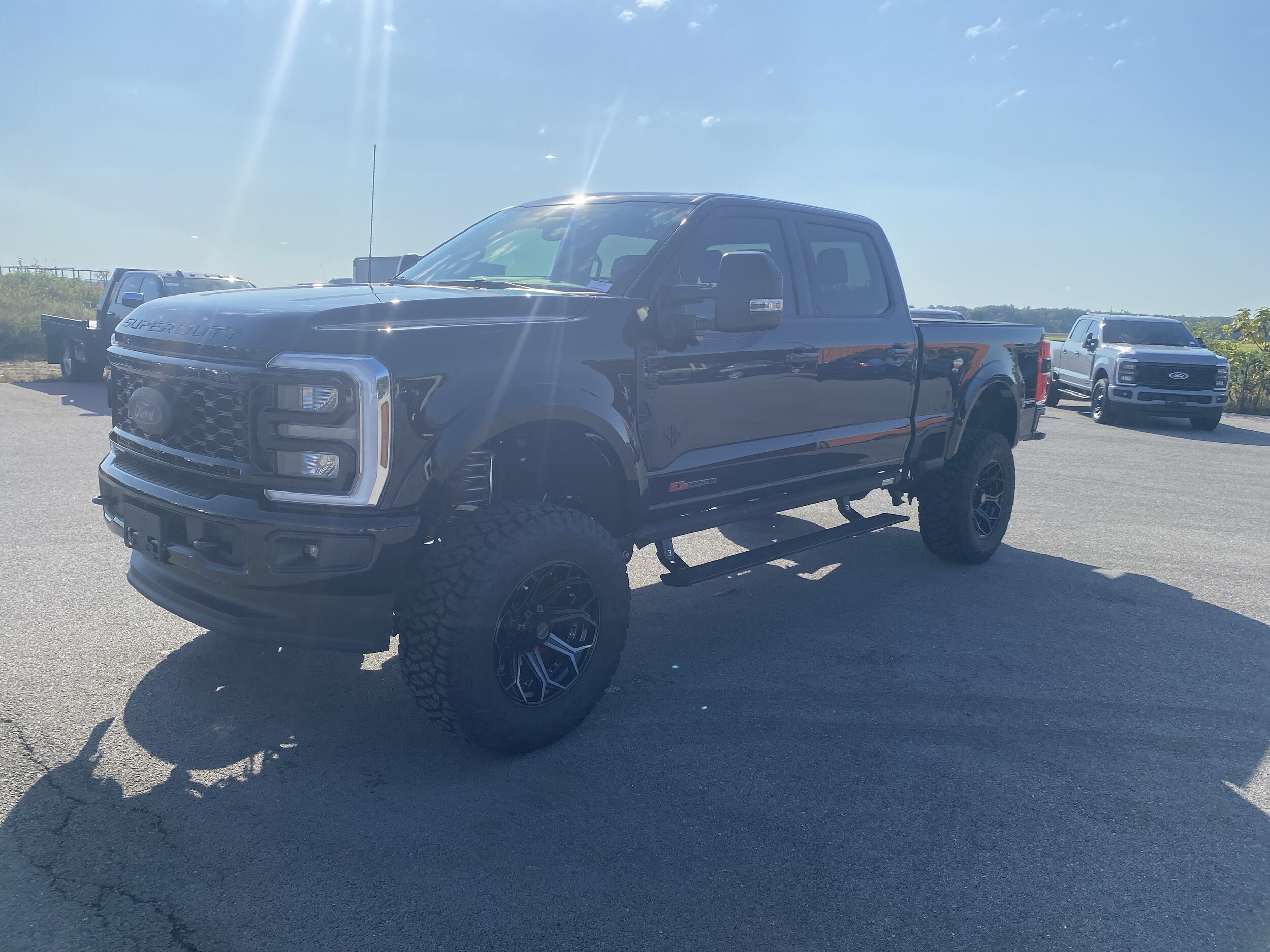 2025 Ford F-250 XLT photo 3