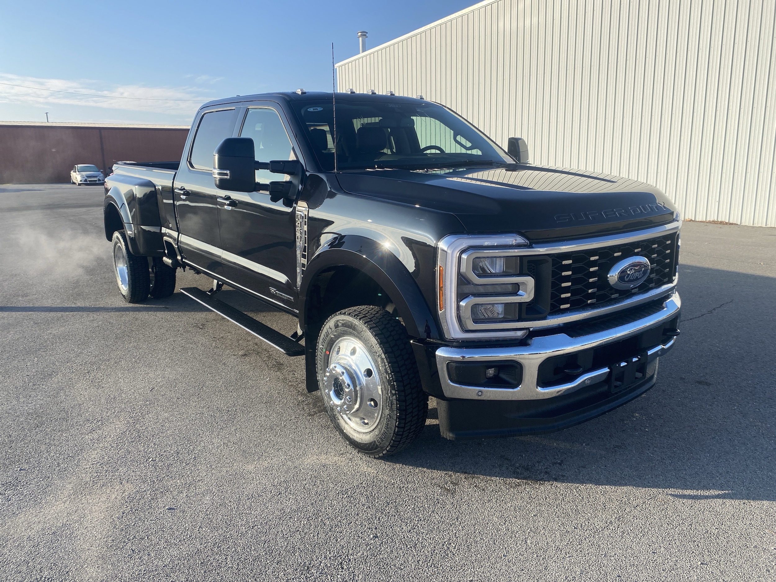 2026 Ford F-450 Super Duty Lariat's photo