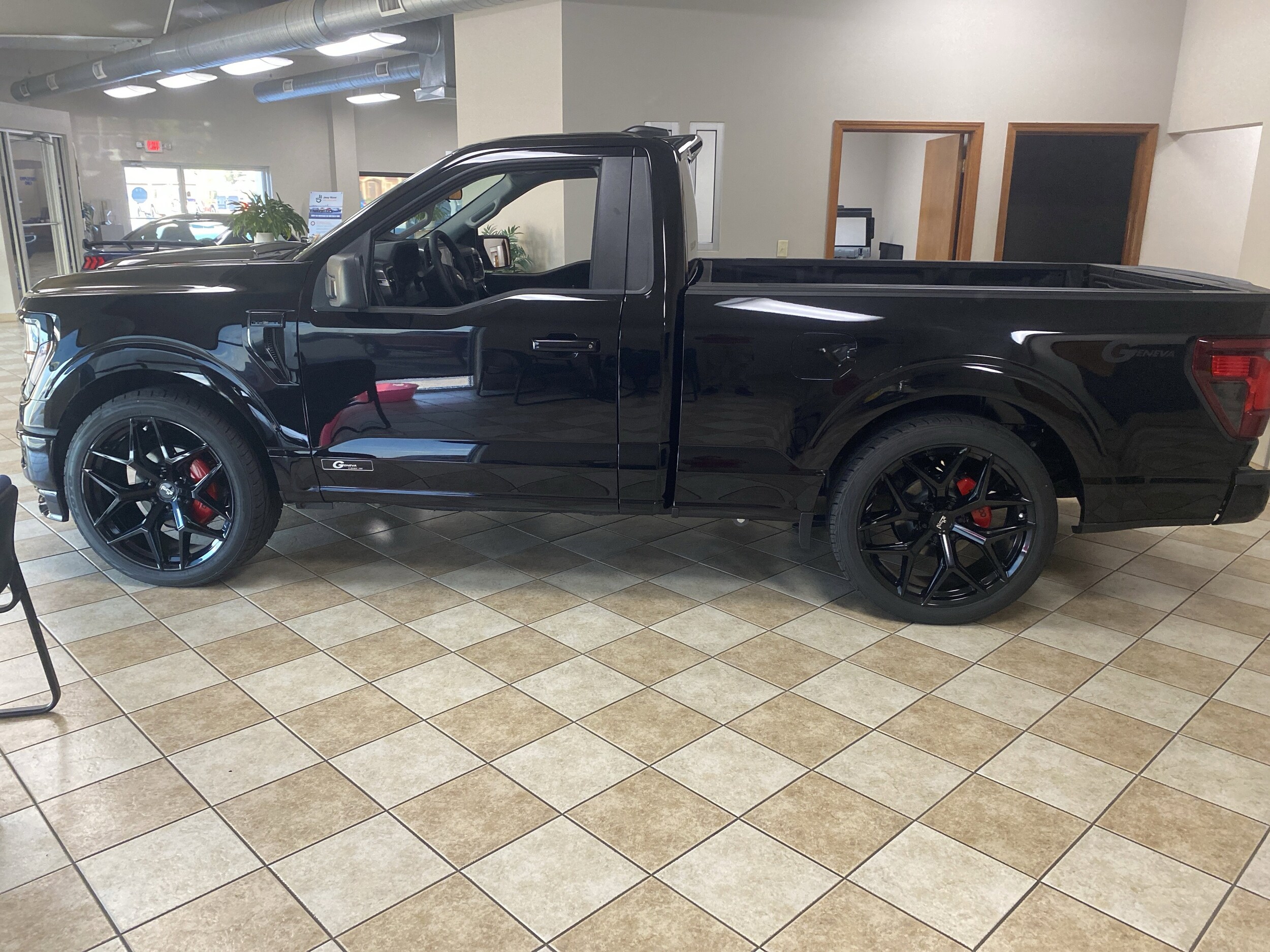 2025 Ford F-150 XL photo 3