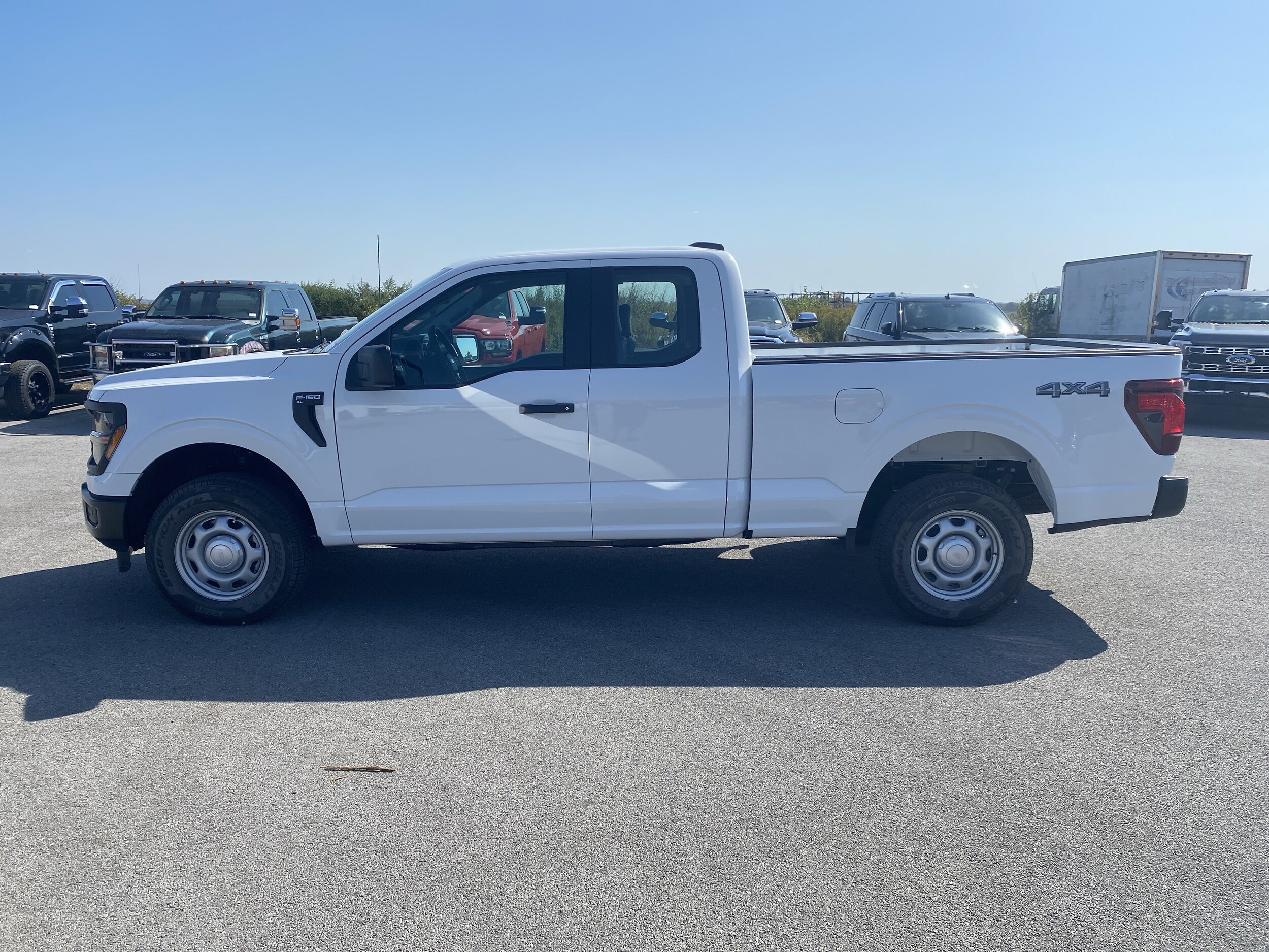 2025 Ford F-150 XL photo 4