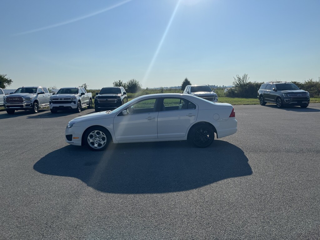 Used 2010 Ford Fusion SE Sedan