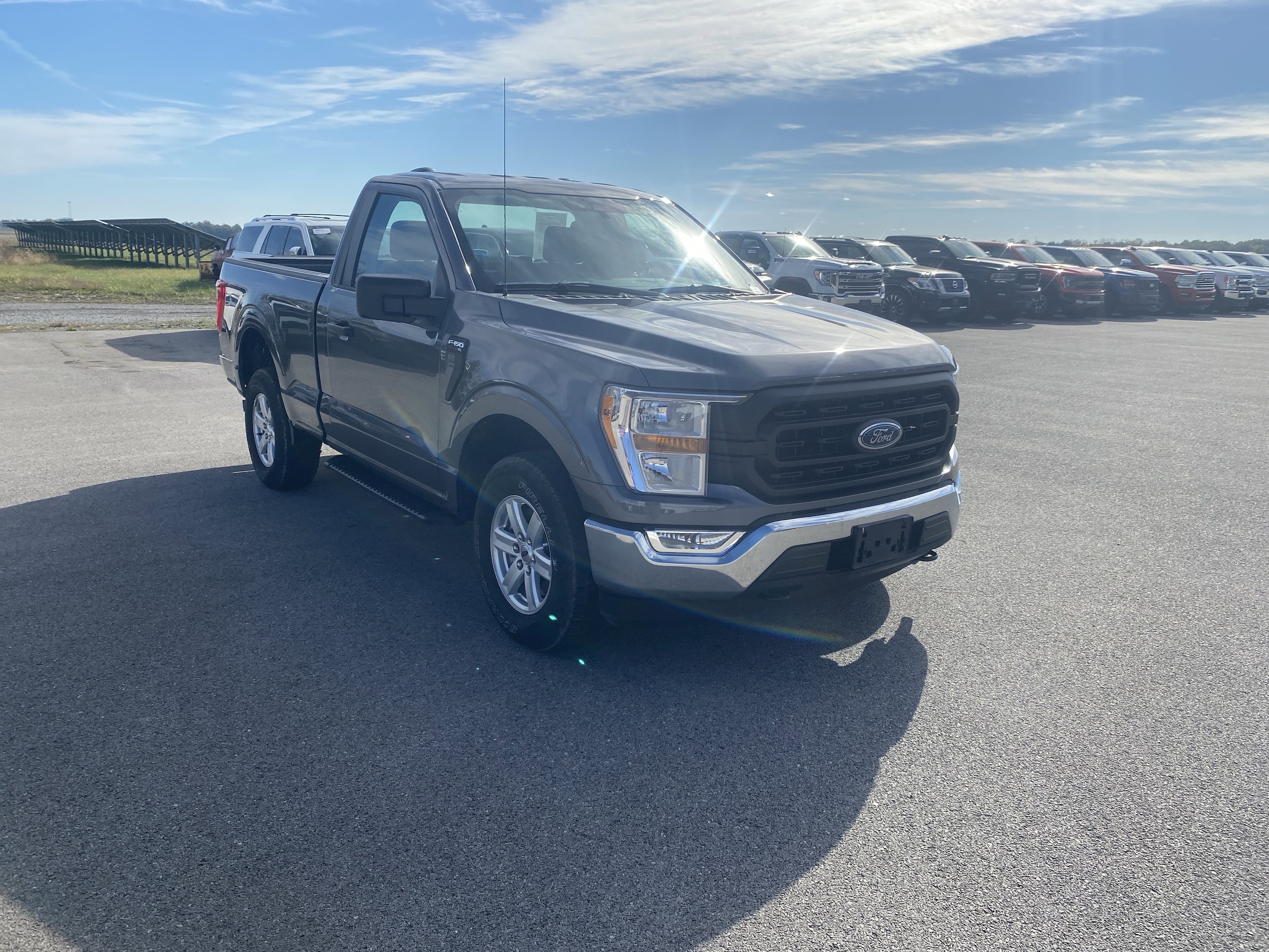 2021 Ford F-150 XL's photo