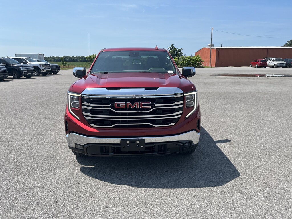 Used 2022 GMC Sierra 1500 4WD Crew Cab 147 SLT