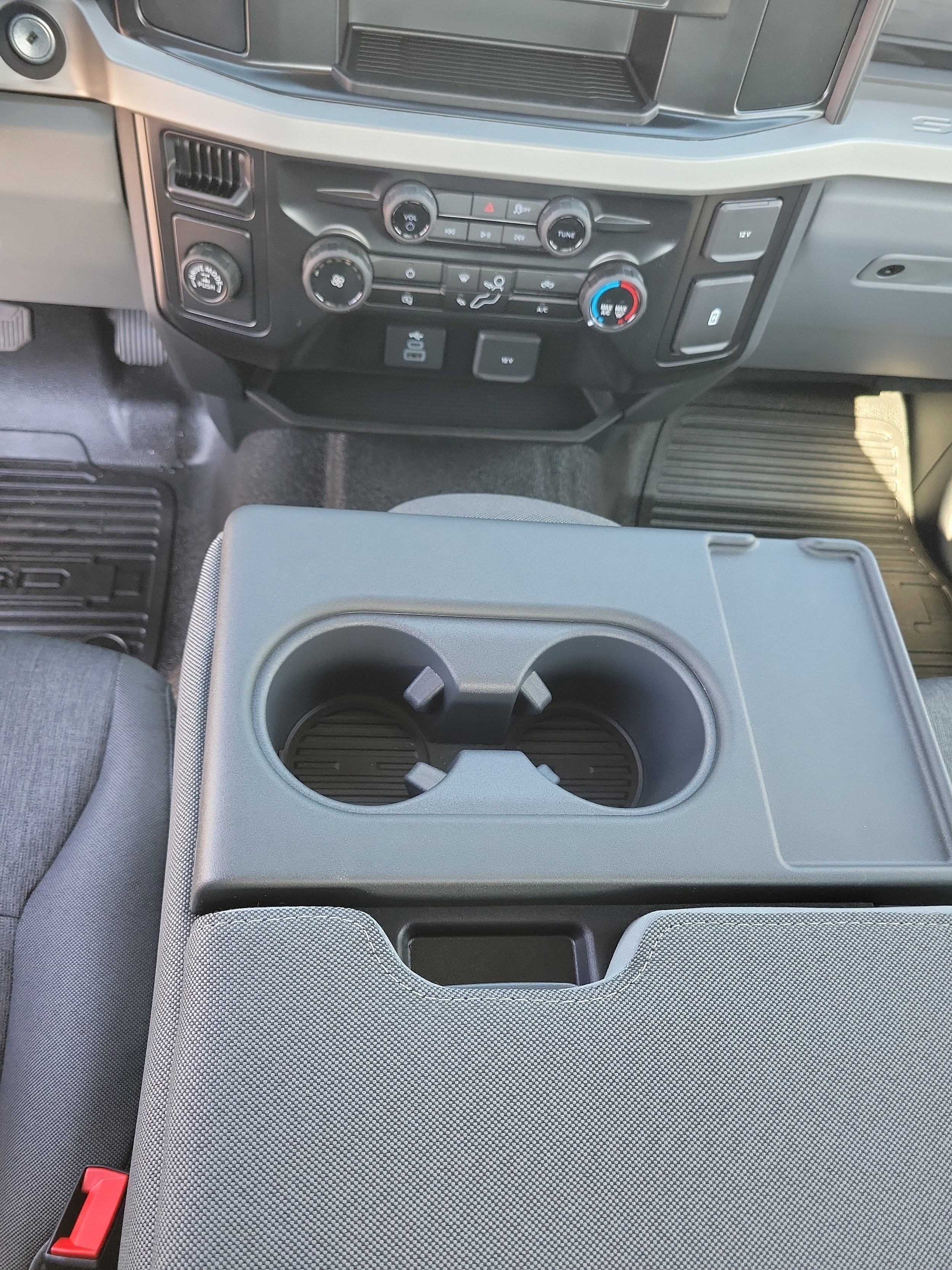 2026 Ford F-250 Super Duty XL - Photo 15