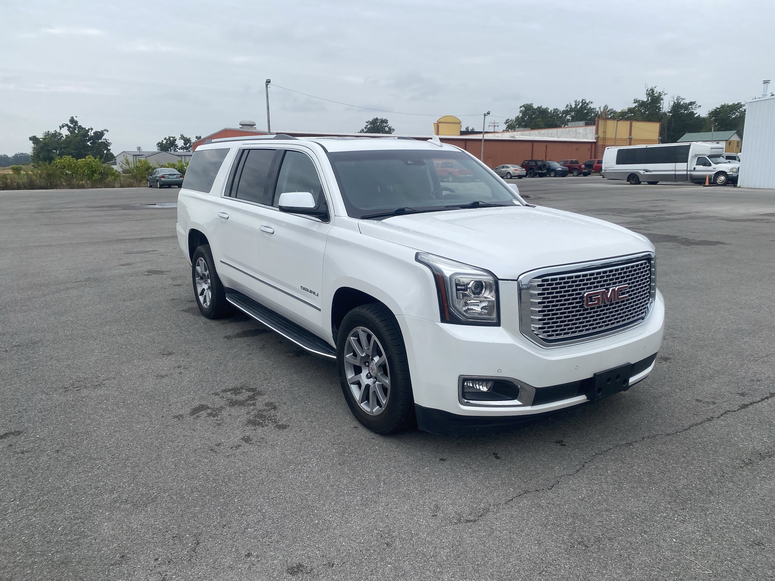 2017 GMC Yukon XL Denali's photo