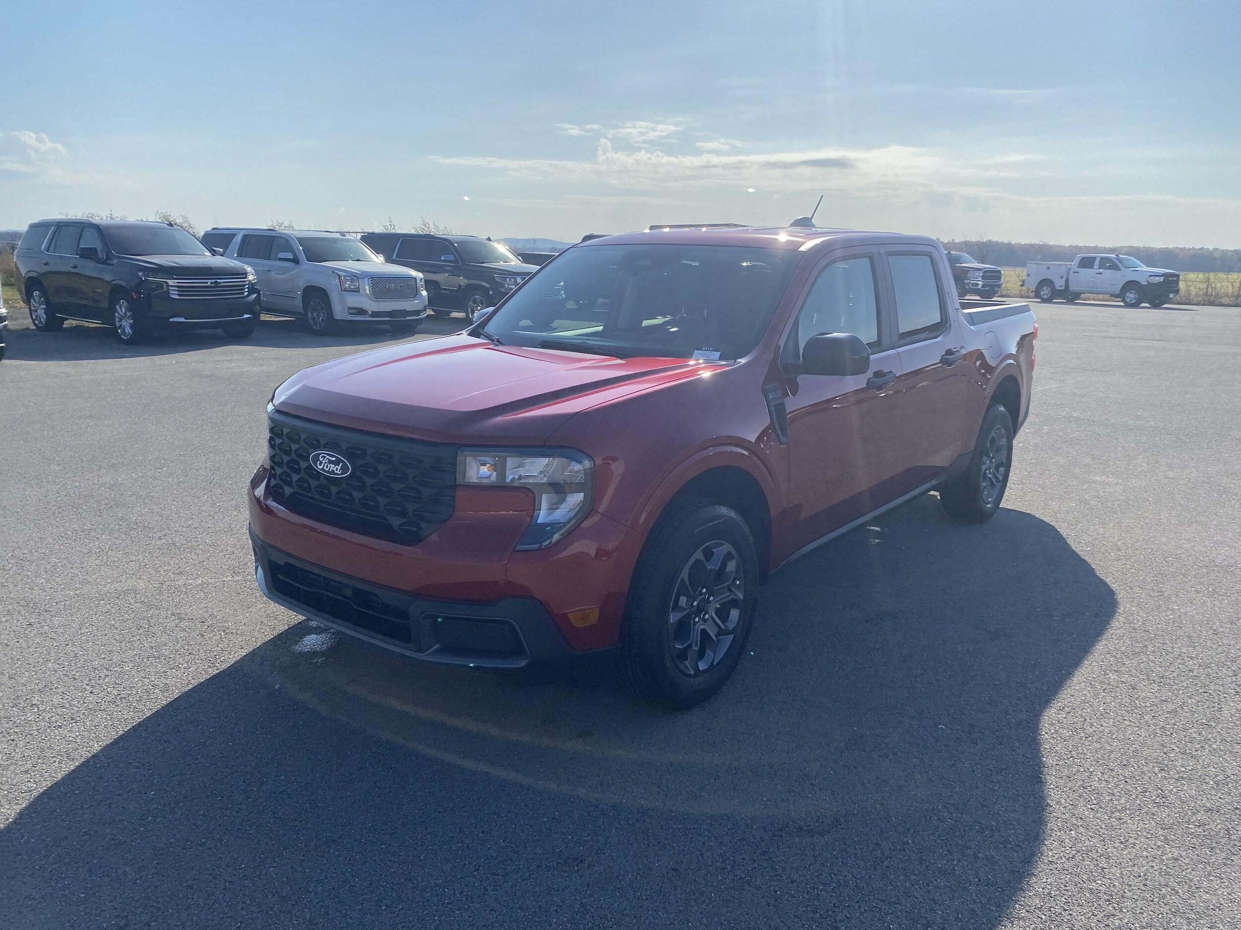 2025 Ford Maverick XLT photo 3