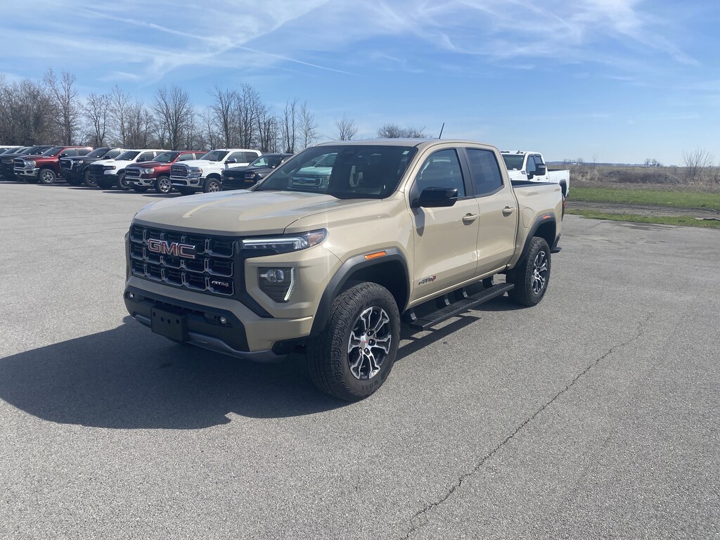 Used 2024 GMC Canyon 4WD AT4 4WD Crew Cab AT4