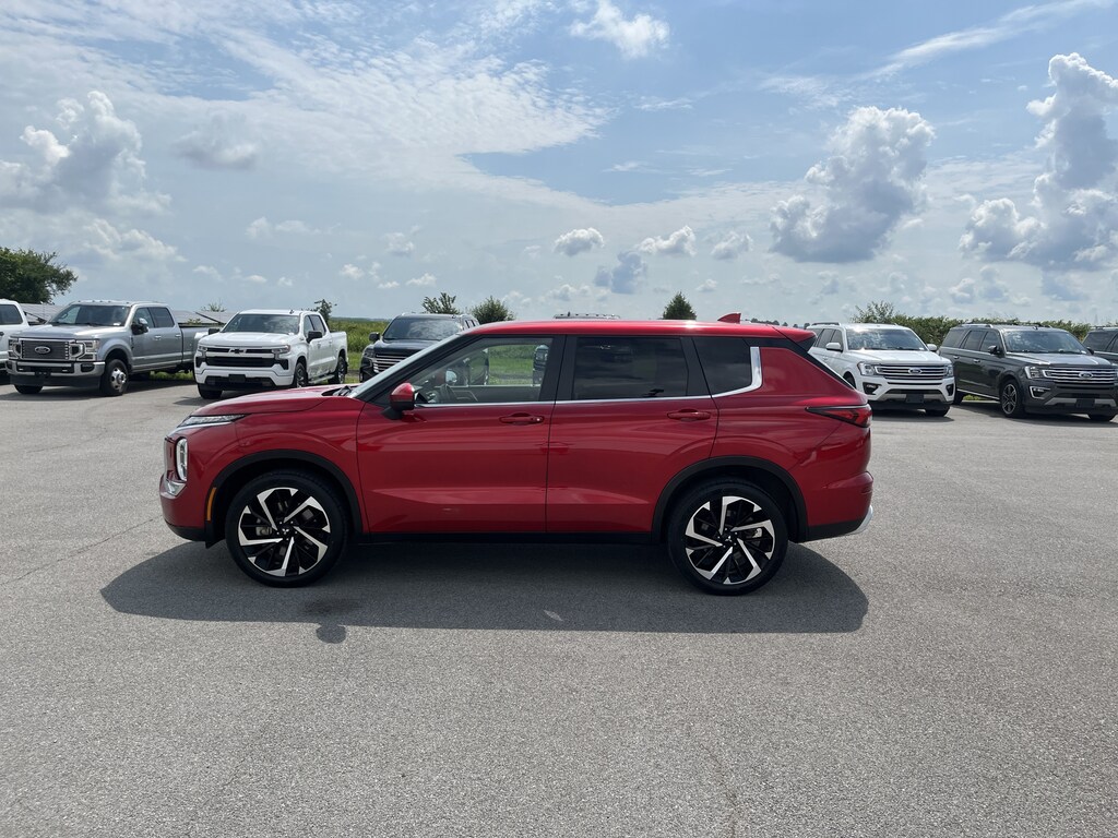 Used 2024 Mitsubishi Outlander SE SE S-AWC