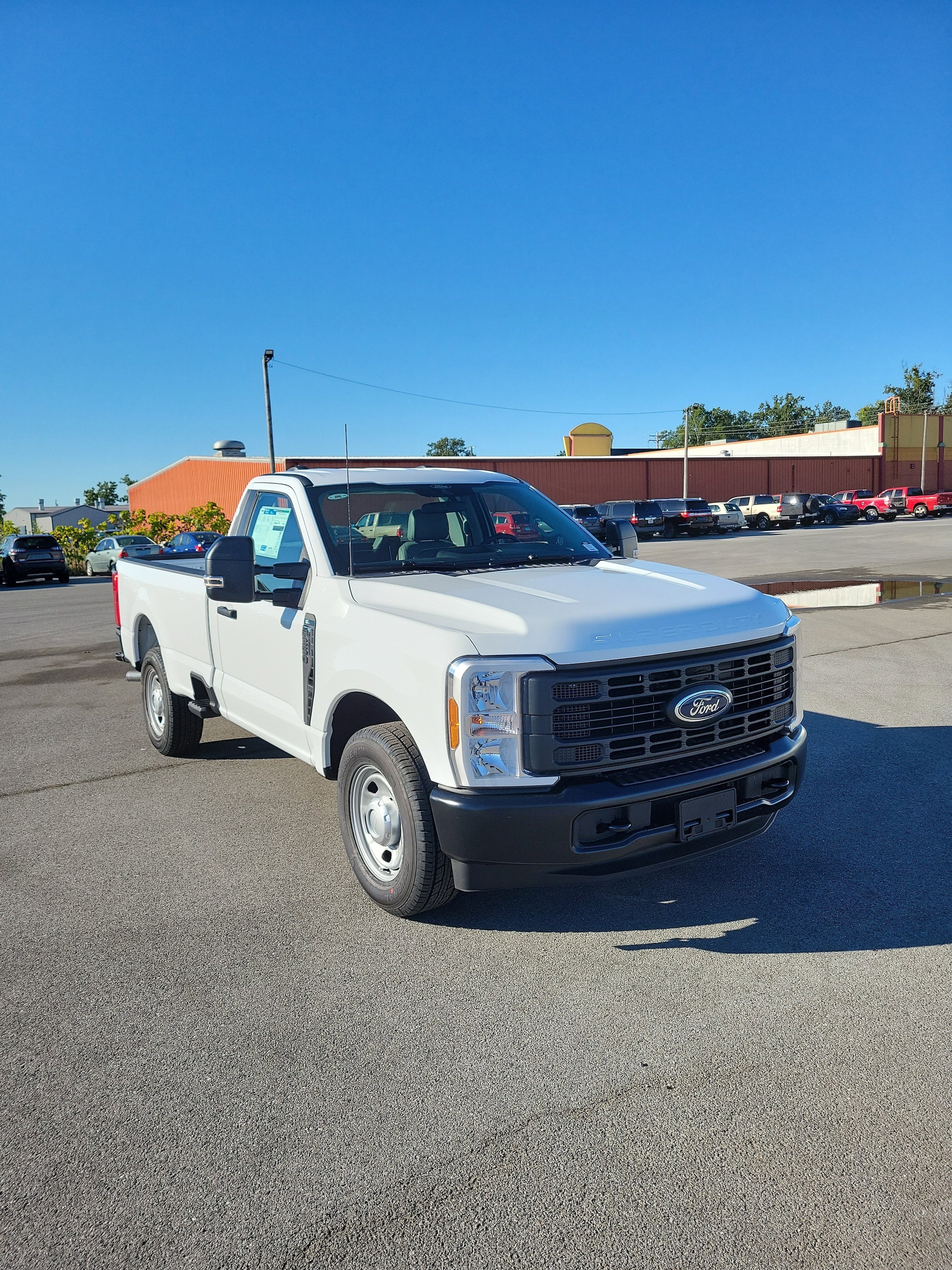 2026 Ford F-350 Super Duty XL's photo