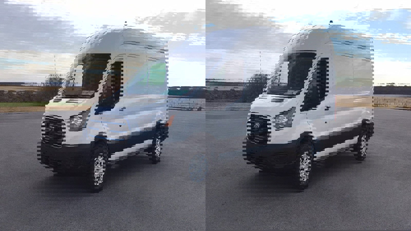 2023 Ford Transit photo 3