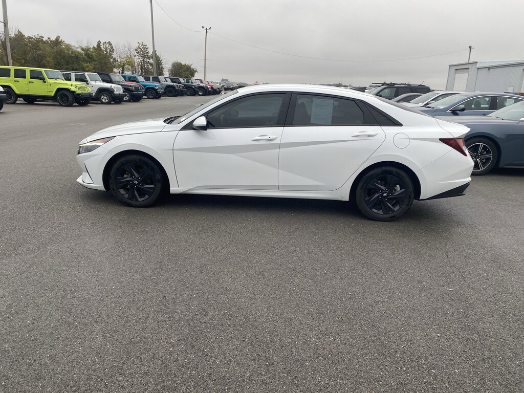 Used 2022 Hyundai Elantra  SEL IVT