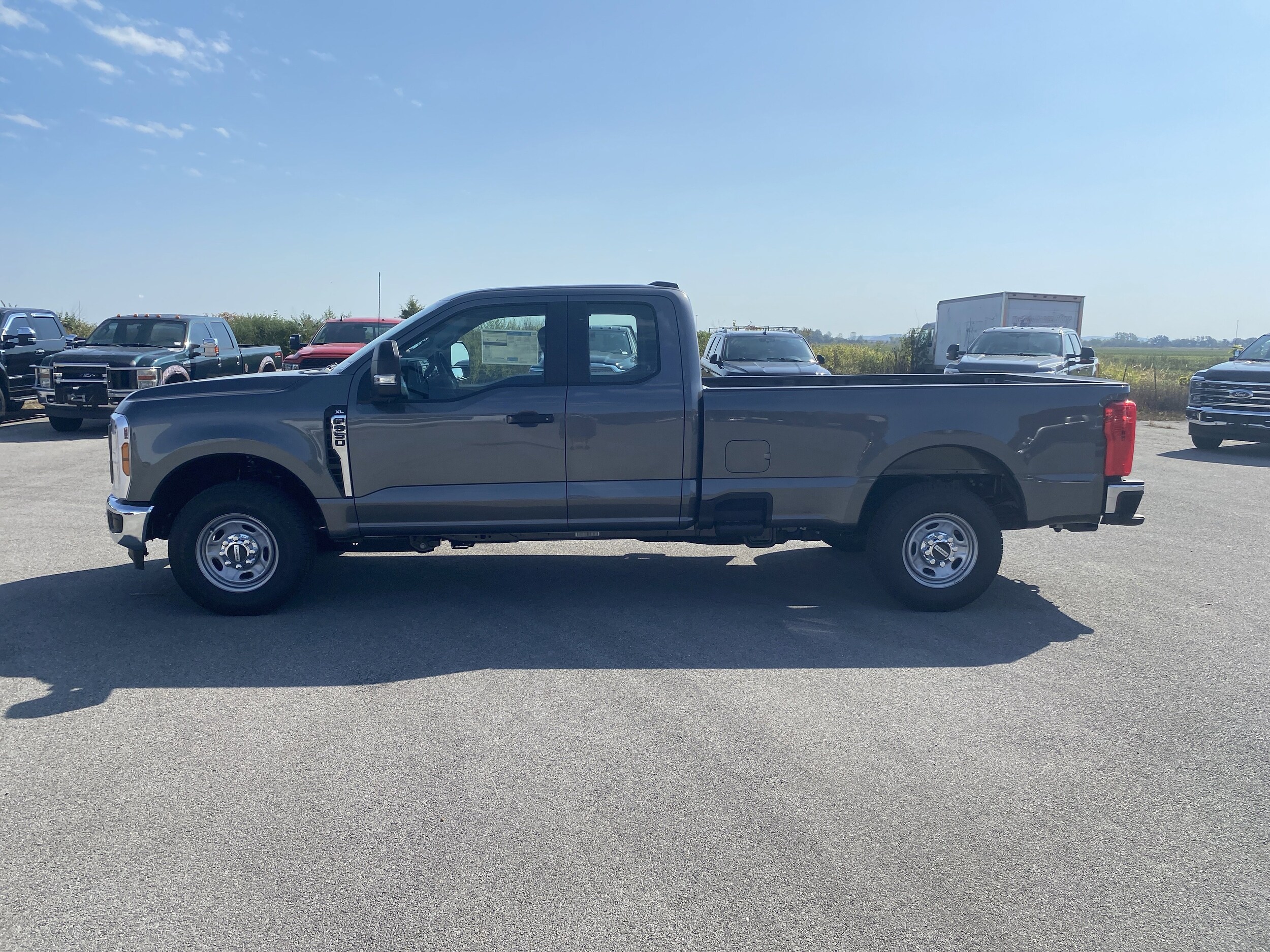 2026 Ford F-350 XL photo 4