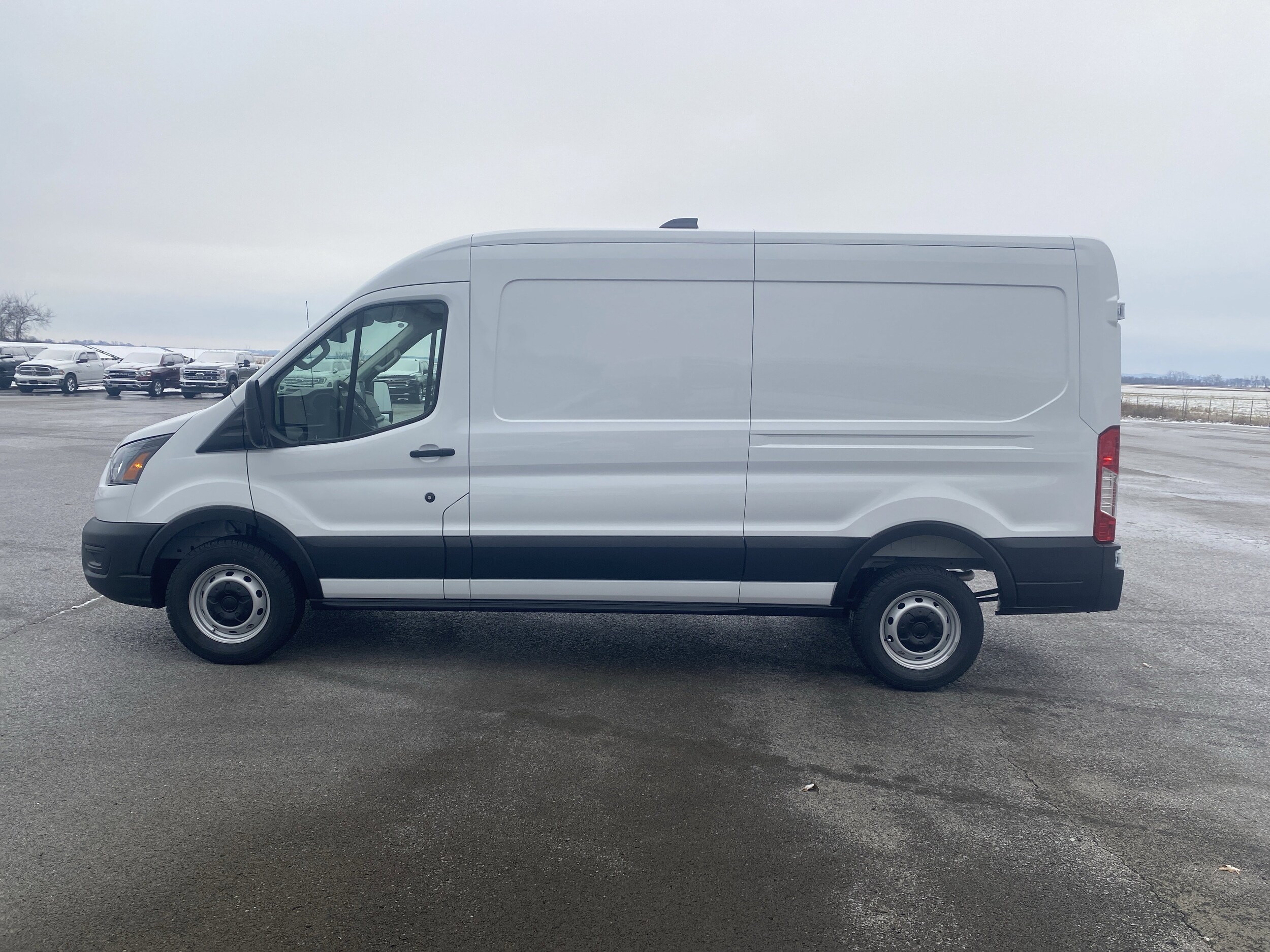 2026 Ford Transit Cargo Van photo 4