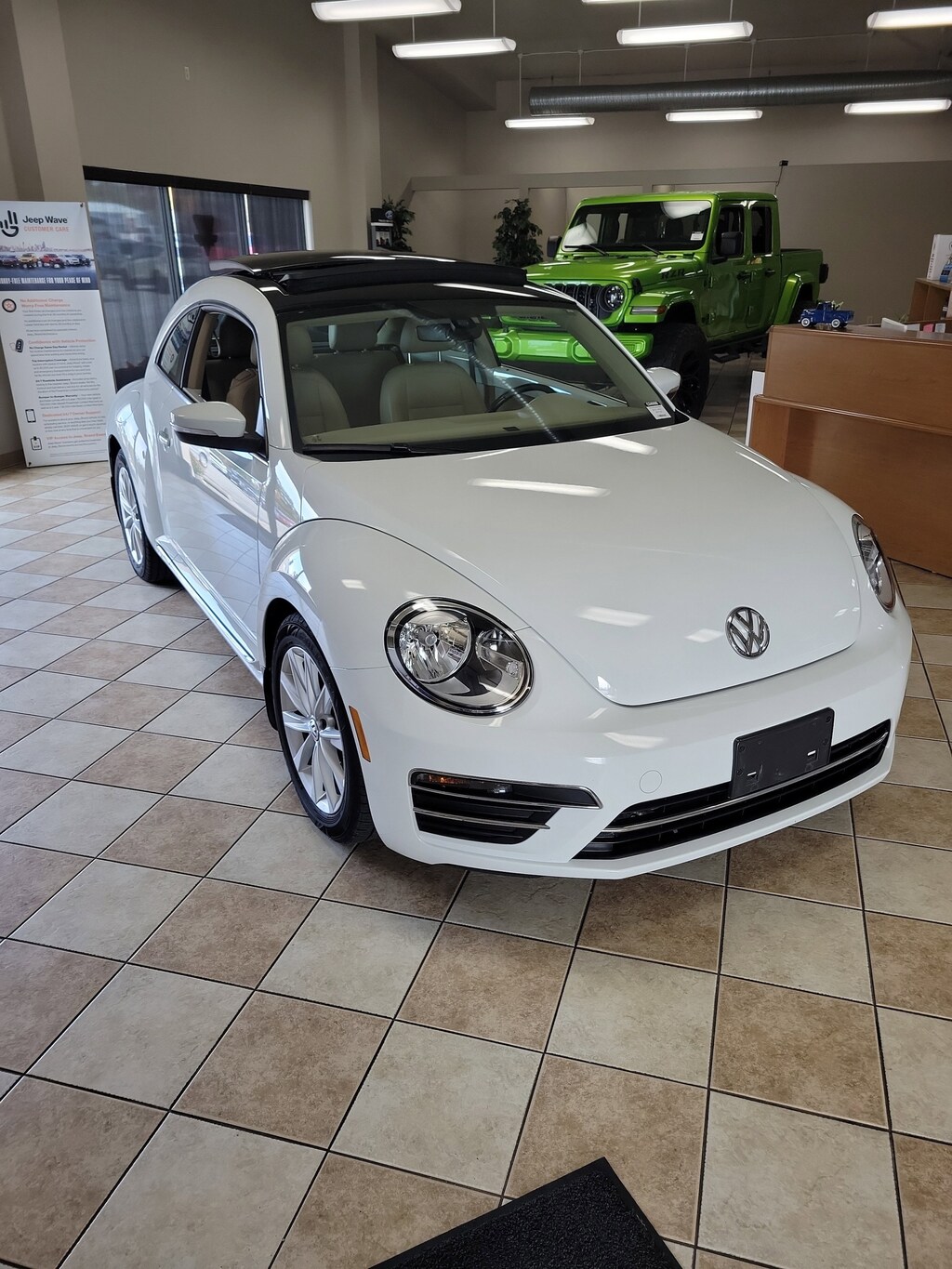 Used 2019 Volkswagen Beetle 2.0T SE Hatchback