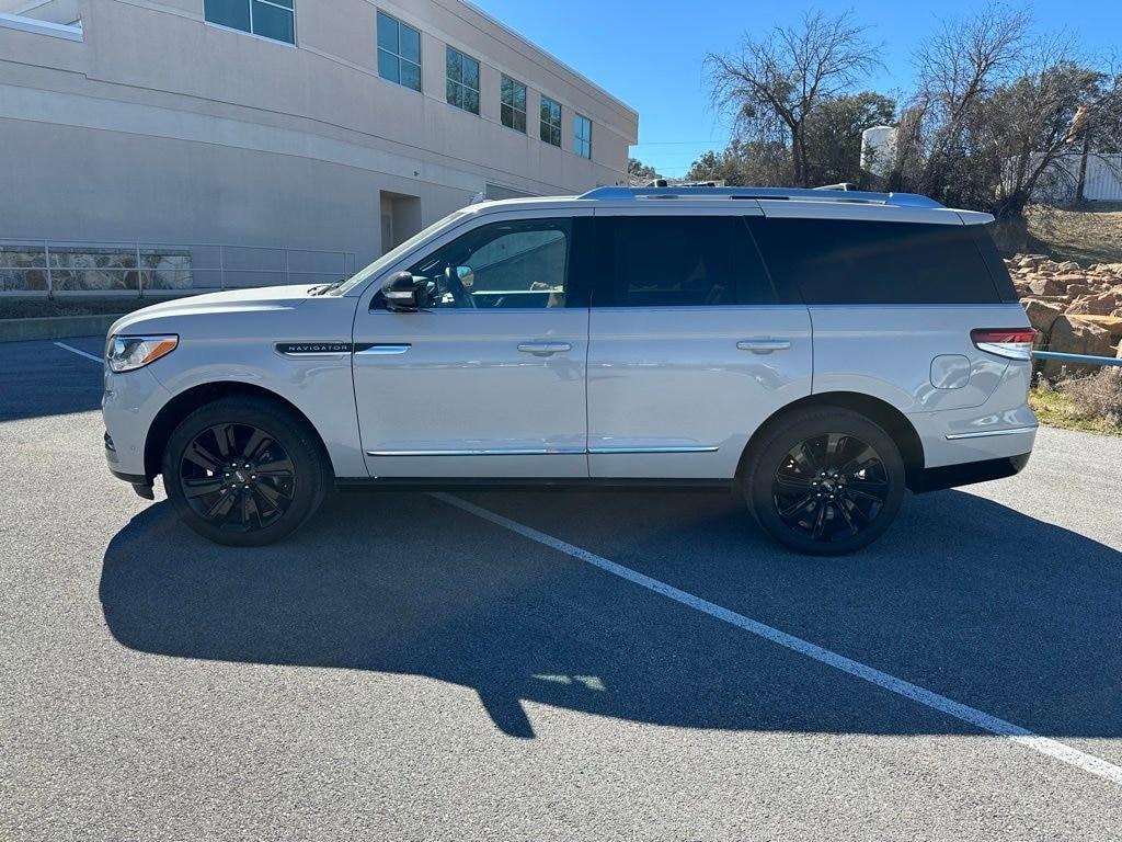 Used 2024 Lincoln Navigator Reserve