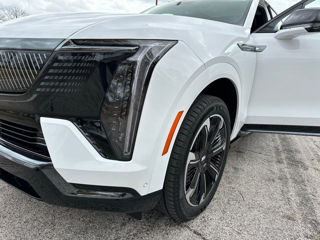 2025 Cadillac Escalade IQ Sport 1 - Photo 43