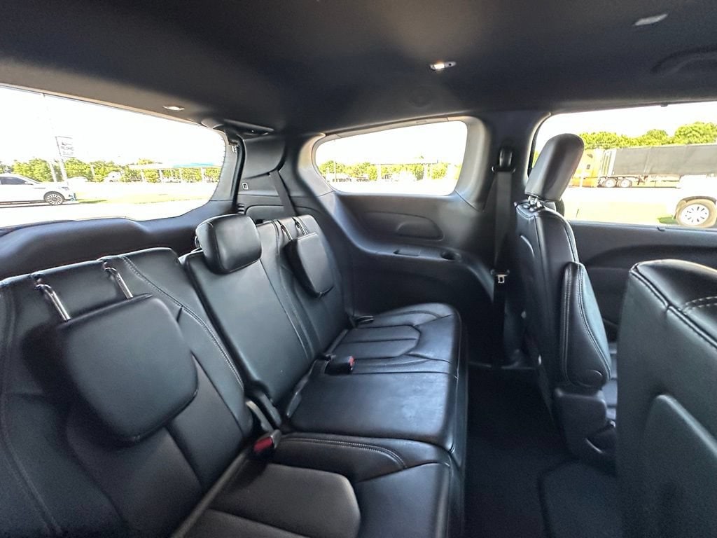 2025 Chrysler Pacifica Select - Photo 23