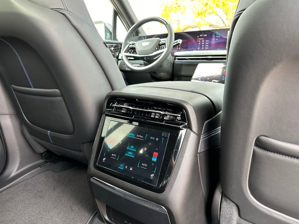 2025 Cadillac Escalade IQ Sport 1 - Photo 27