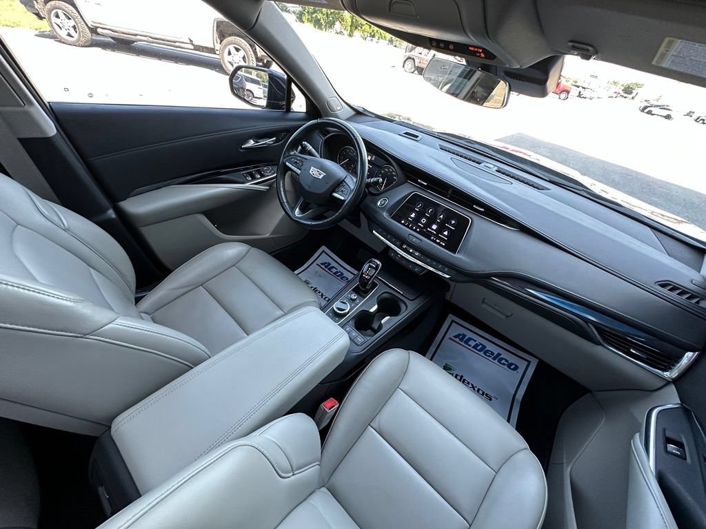 2022 Cadillac XT4 Luxury - Photo 8