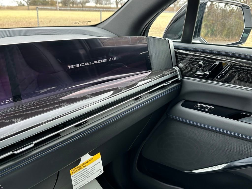 2025 Cadillac Escalade IQ Sport 1 - Photo 39